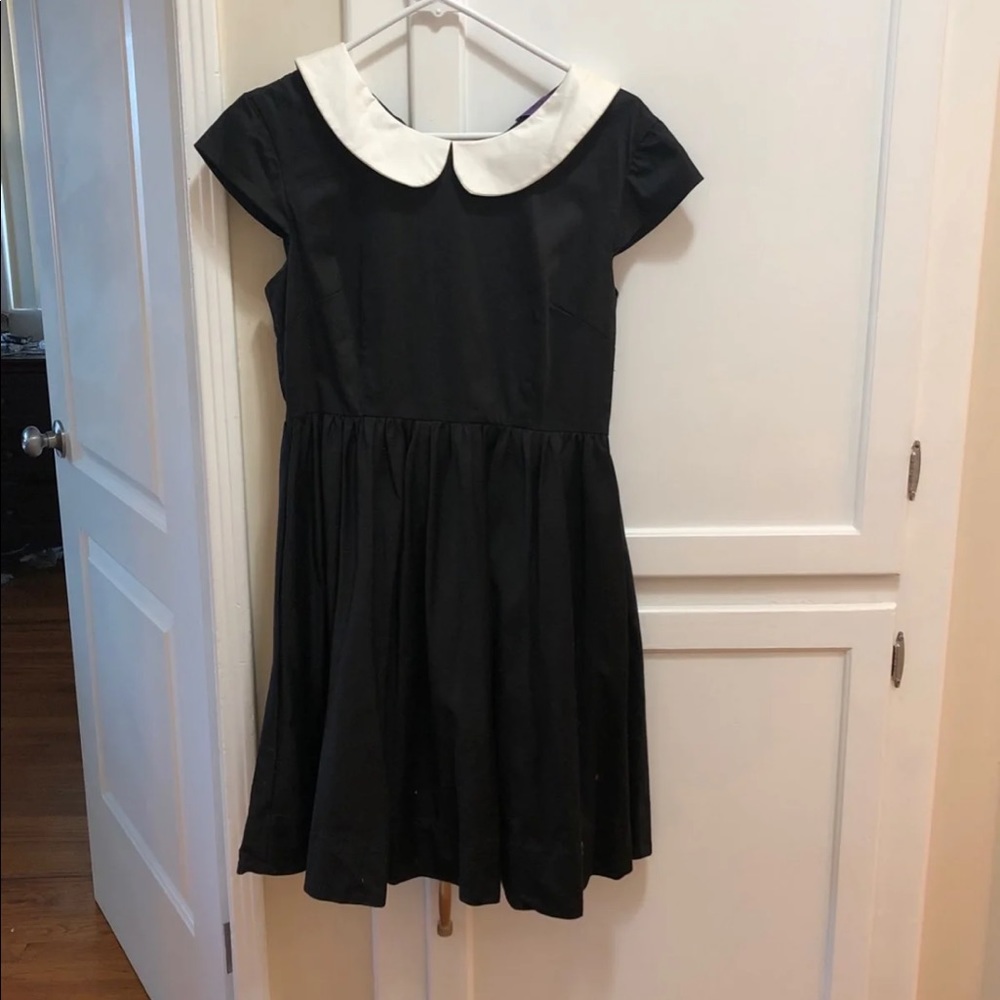 Full skirt Peter Pan collar dress